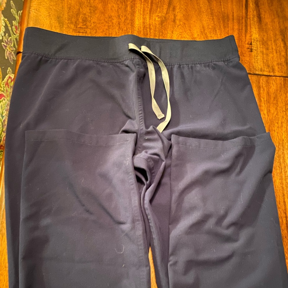Figs L/T scrub pants